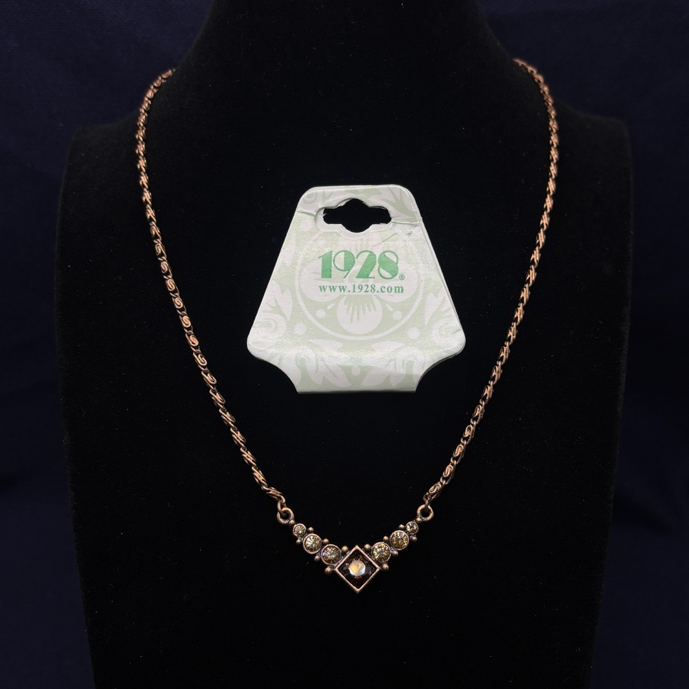 1928 15" Pendant Necklace Brown Golden